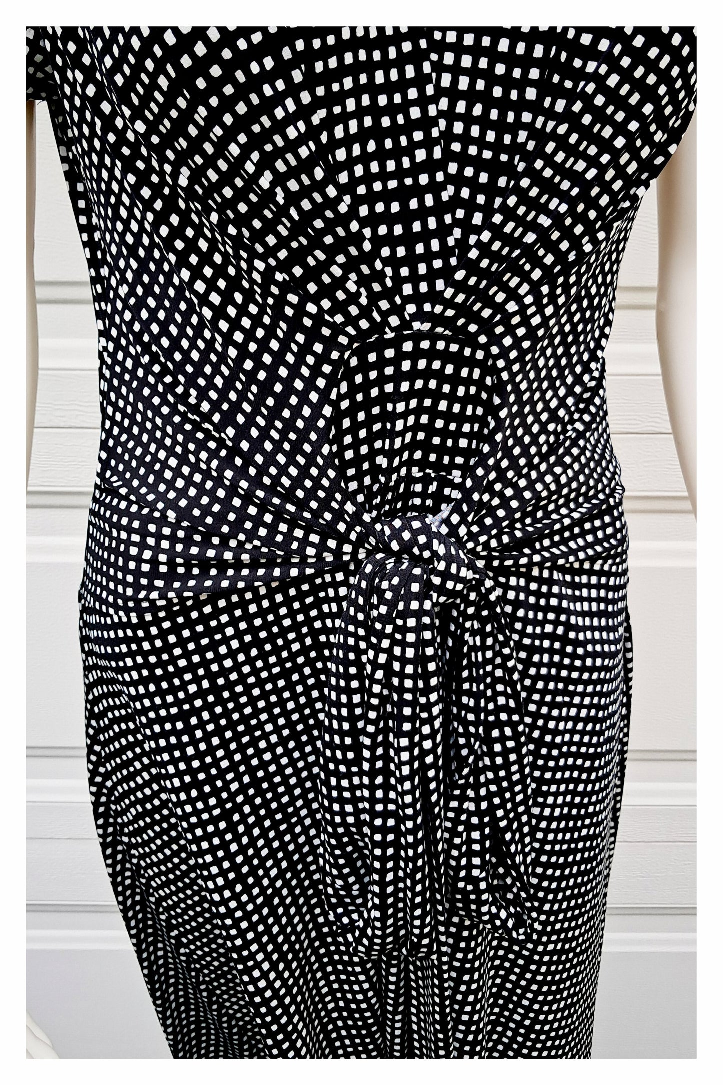 Michael Kors Short Sleeve Black & White Maxi Dress, Size 10 Petite