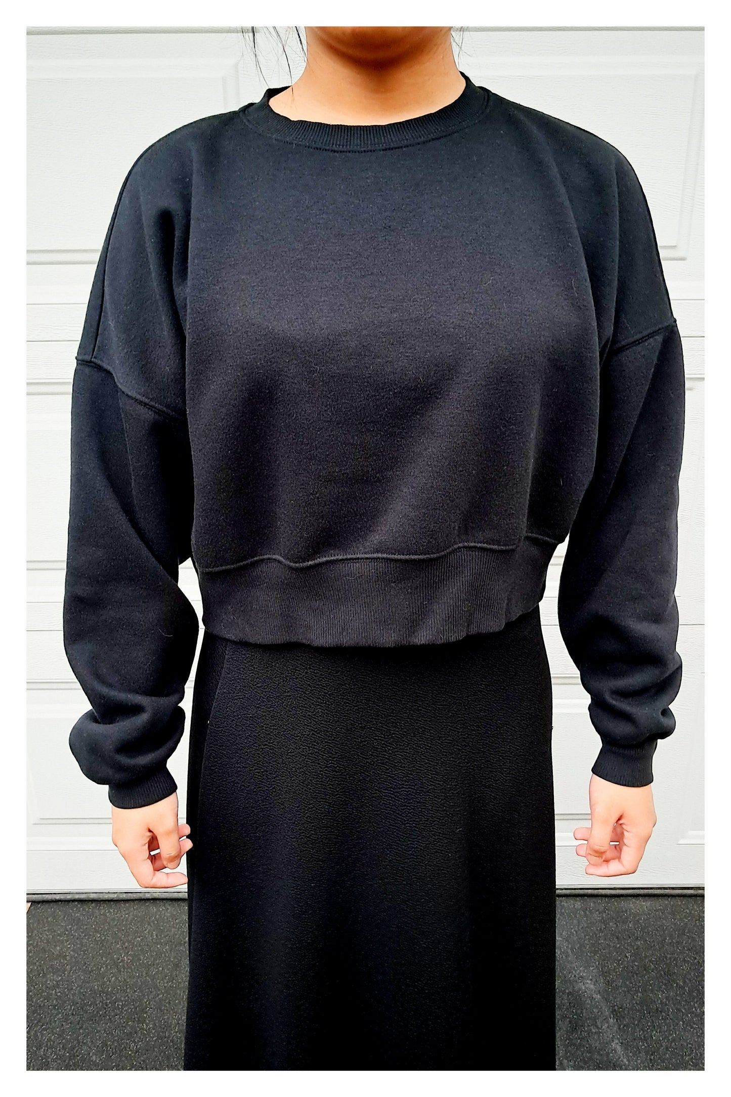 Short-Cropped Long Sleeve Sweatshirt
