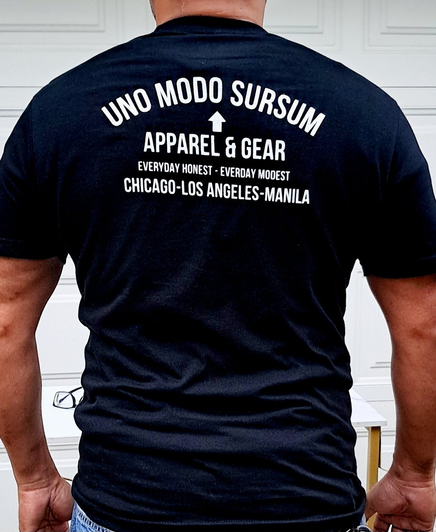 ICHIBAN - The Uno Modo Sursum Brand Tee